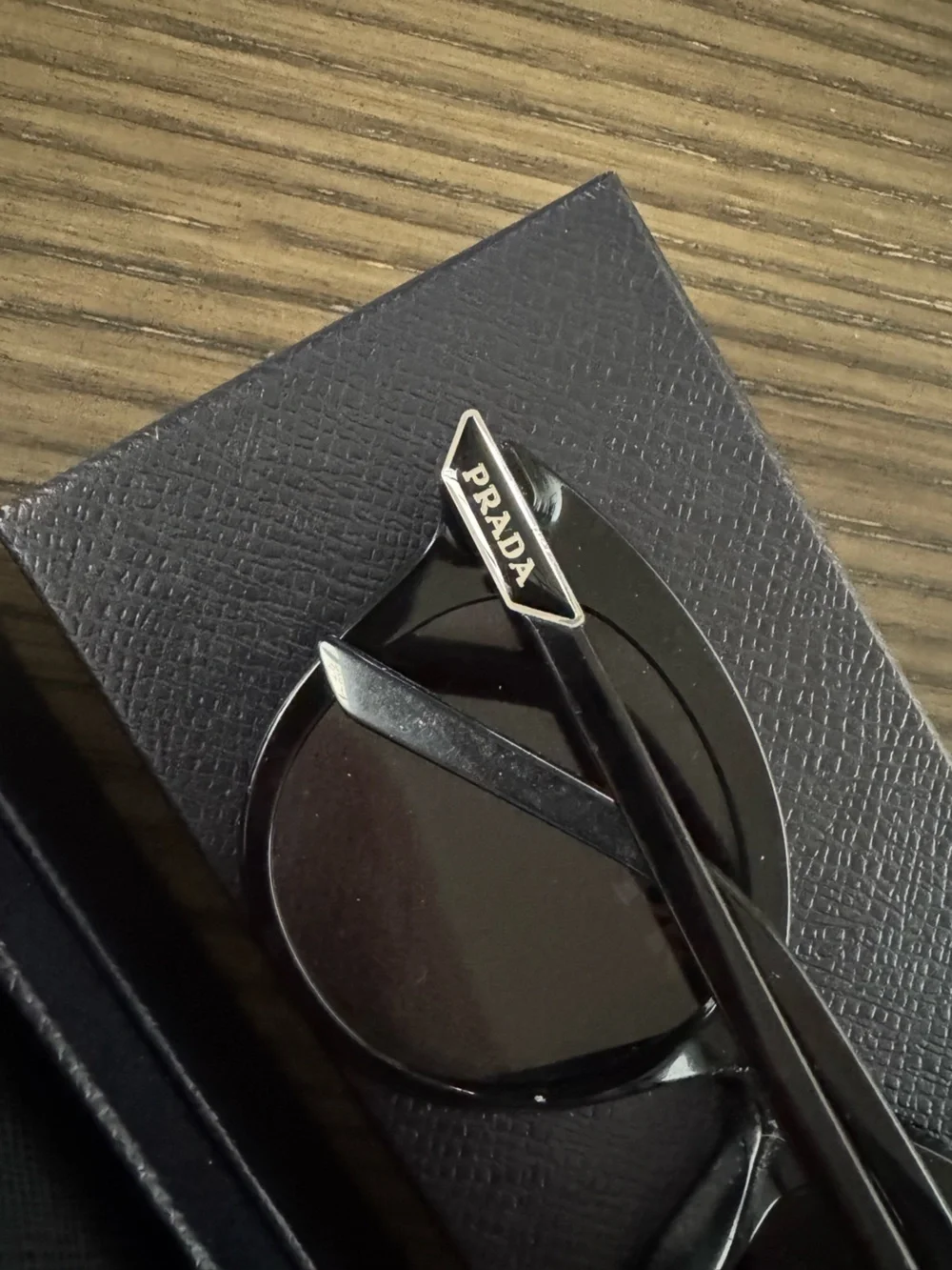 NWT PRADA CATEYE SUNGLASSES ❤️